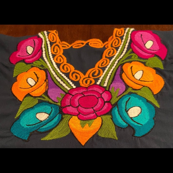 Authentic Handmade Mexican Blouse - Picture 3 of 8